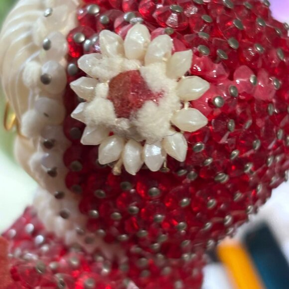 Vintage Beaded Santa & Mrs Claus Figurines – Hand-Pinned Sequins, Flocked Bases, - Picture 14 of 16